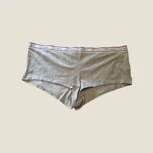 Lane Bryant Cacique Cotton Boyshort Panty Wide Logo Waistband 26/28 Gray 4756 - Picture 1 of 1