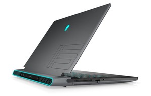 Alienware M15 R5 Gaming Laptop AMD Ryzen 7 5800H RTX 3070 16GB RAM 512GB SSD