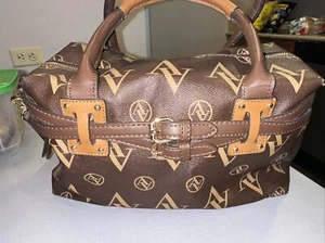 Adrienne Vittadini Handtasche - Bild 1 von 6