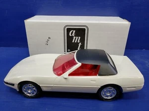 AMT ERTL 6702 1992 CHEVROLET CORVETTE - 1 MILLIONTH PROMO CAR NIB 1:25 - Picture 1 of 3