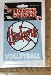 Adesivo decalcomania logo Nebraska Cornhuskers pallavolo Huskers NCAA College - Foto 1 di 2