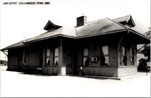 LAN Railroad Train Station Depot Collinwood, TN Tennessee Postcard - Picture 1 of 2