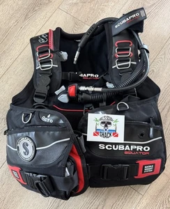 SCUBAPRO EQUATOR BCD GRÖSSE MEDIUM MIT STANDARD-INFLATOR SIEHT AUS WIE NIE NASS! - Bild 1 von 24