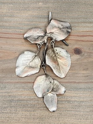 Colgante MICHAEL MICHAUD 9/11 Survivor Tree Callery hojas de pera 7000 Foto 1 de 4