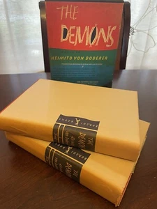 THE DEMONS Heimito Von Doderer 1ST AMERICAN ED. 1961 Knopf 2 Volumes Box Set - Imagen 1 de 20