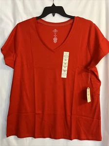 ST JOHNS BAY PLUS 2X, V NECK, ESSENTIAL T SHIRT, SHORT SLEEVE. HIGH RICK RED - Picture 1 of 12