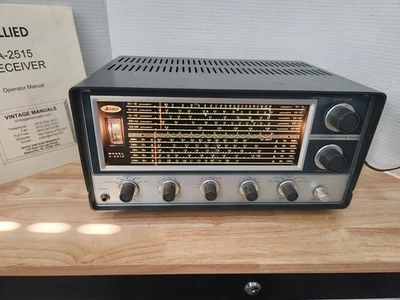 Receptor de comunicações de estado sólido antigo Allied A-2515 – excelente estado - Imagem 1 de 4