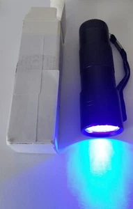 Linterna De Luz Últra Violeta Para Ver Los Señales De Seguridad De Lo Billetes   - Imagen 1 de 2