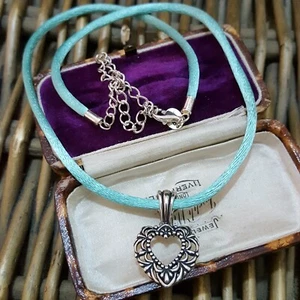 Collar Carolyn Pollack de plata de ley 925, cadena de seda turquesa, colgante de corazón - Imagen 1 de 8