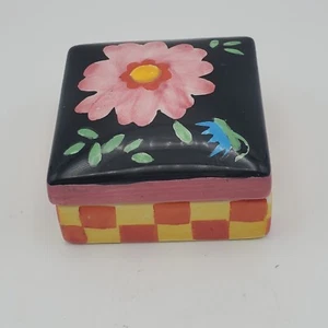 Caja de baratijas de cerámica pintada a mano por Milson and Louis - Imagen 1 de 7