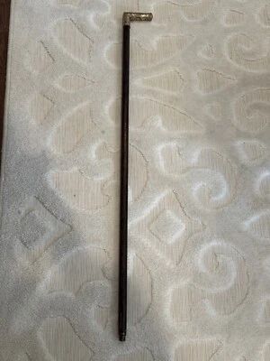 Antiguo bastón de madera con mango laminado enchapado en oro o oro decoración de pájaros Foto 1 de 4