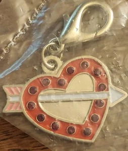 Pet Co Dog or Cat Collar Charm New in Bag Red Heart with Rhinestones Arrow - Picture 1 of 3