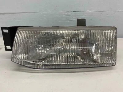 Conjunto de faros izquierdo FORD ESCORT 91 92 93 94 95 96 BONITO RECAMBIO Foto 1 de 4