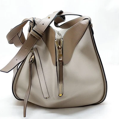 NO TARIFF LOEWE Shoulder Bag  Beige Leather 4477427 - Image 1 of 4