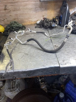 Manguera de aire acondicionado para Alfa Romeo MiTo Fiat Punto Lancia Musa 03-18 51893735 Foto 1 de 4