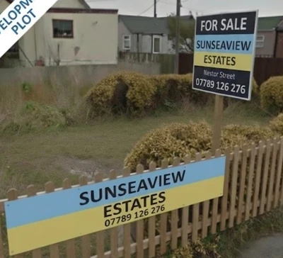 Property for Sale Double Land Plot for Sale Co15 Clacton-on-Sea Essex Bach Front - Image 1 of 4