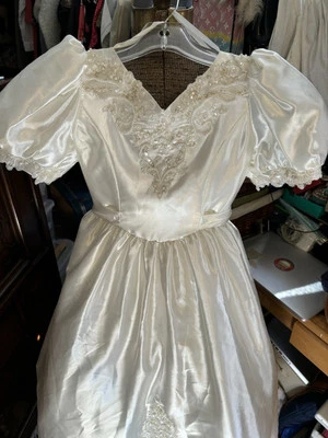 Flor Niña, Formal, Tren Pequeño Off White Foto 1 de 4