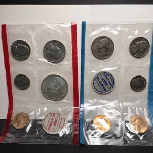 1969 Uncirculated MINT Set 40% Silver Kennedy - No Envelope - 10 COINS - Picture 1 of 5