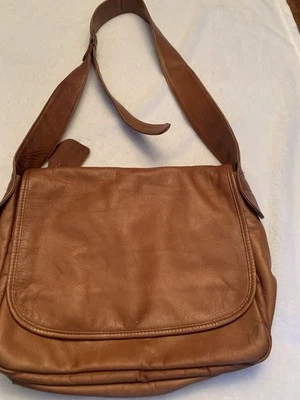 RARE Vintage Leather Messenger Bag Made in Bogota Colombia # 746 12 x 9 Quality! - Image 1 of 4