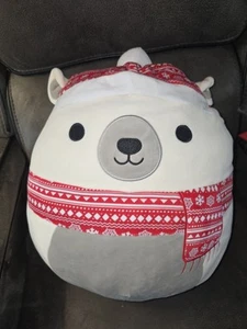 Squishmallows 16 Zoll Brooke der Eisbär mit roter Mütze & Schal Weihnachten Kellytoy - Bild 1 von 4