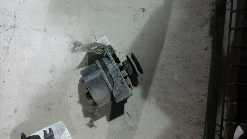 Alternator Without AC Bosch Manufacturer Fits 73-79 AUDI FOX 34655 - Image 1 of 1