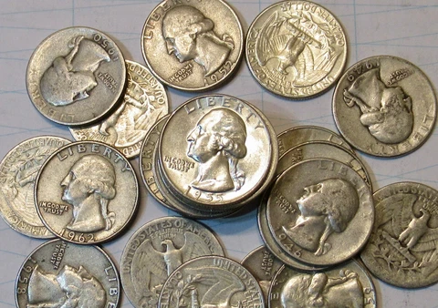 [Lot of 10] 1/4 Roll - Washington Quarters - Random Year - 90% SILVER! Cover