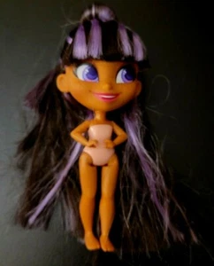 Just Play HAIRDORABLES SKYLAR 5" Nude Vinyl Doll w/Black-Purple Hair; Poseable - Picture 1 of 12