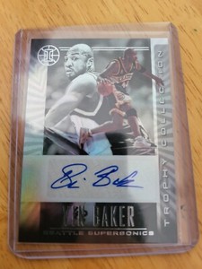 2019-20 Panini Illusions Trophy Collection Signatures Vin Baker Sonics Holo Auto