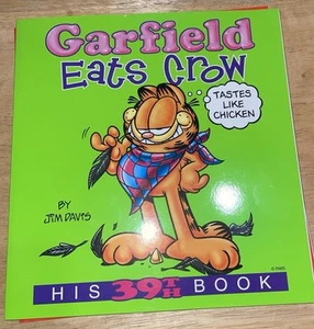 Garfield Books By Jim Davis 37th And 39th Books Set Of 2 Beefs Up And Eats Crow - Picture 1 of 4