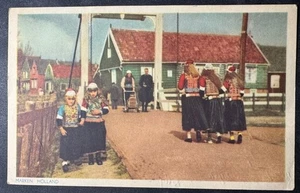 Schöne junge niederländische Mädchen Volkstrachten Vintage Mode Postkarte 1955 Marken - Bild 1 von 2