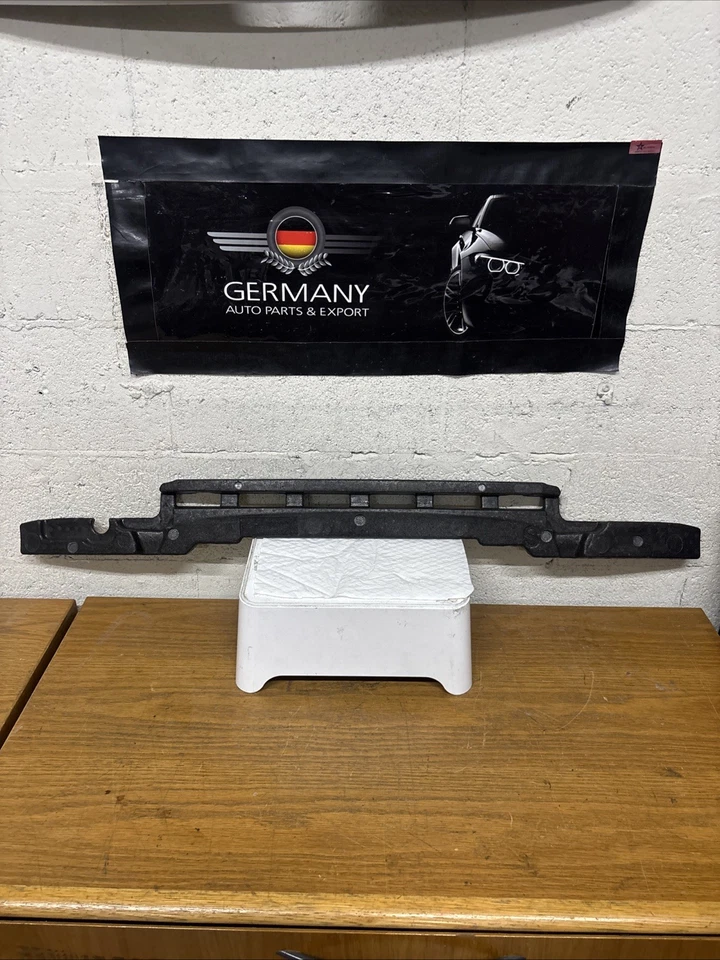 Amortiguador de espuma para parachoques trasero Porsche 911 992 2020-2024 #924 Foto 1 de 4