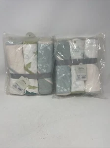 Lot Of 2 OEKO-TEX Cloud Island 3 Pack Infant Hooded Towels Lightweight Boy Girl - Picture 1 of 4