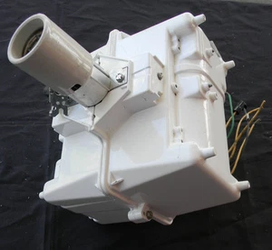 NEW HUBBELL SUPERBAY1 BALLAST HOUSING BL-A400S8-WH-QSS  - Picture 1 of 8