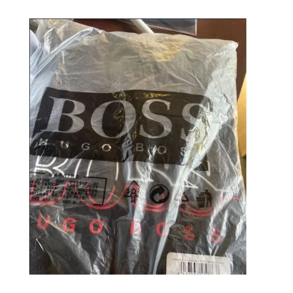 Camiseta Hugo Boss Color Logo Foto 1 de 1