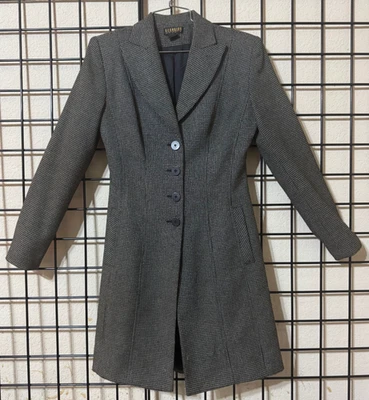 Expensive VINTAGE Plush Houndstooth  4 button long Jacket Sz 0- Great Condition! - Image 1 of 4