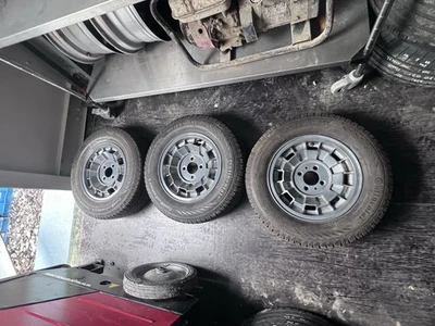 RUEDA Y NEUMÁTICO ALEACIÓN DELANTERA BMW M3 F80 M4 F82 F83 666M 20" 8090192 Foto 1 de 4