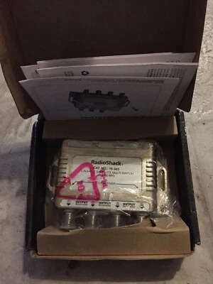RadioShack Satellite Passive Multi-Switch 3-In/4-Out #16-985 NEW - Image 1 of 2