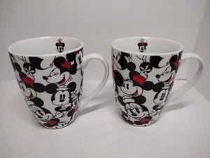 Disney Minnie Mouse All Over Negro Blanco Rojo Taza de Café Taza Juego Clásico de 2 - Imagen 1 de 3