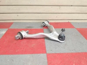 Chevy Corvette 2022 OEM brazo de control superior delantero derecho P/ 84831806 - Imagen 1 de 4