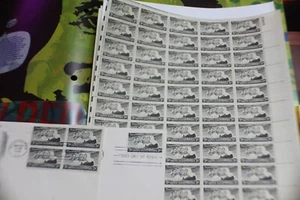 Scott # 956 FULL SHEET 0 1948 STAMPS 0.3 CT Chaplain & FDIC Stamps - Picture 1 of 10