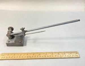 Medidor indicador de superficie universal vintage con abrazadera de varilla y escriba - Imagen 1 de 6
