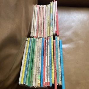 BIN Vintage Ladybird Books x 34 bundleJob Lot - Foto 1 di 12