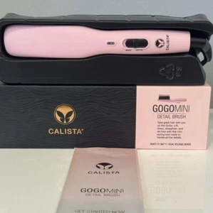 Calista GoGo Mini Detail Triangle Brush   (BLUSH) - Picture 1 of 9