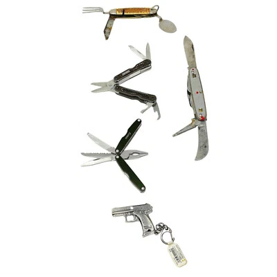 5 Pcs Craftsman, Rangers and Assorted Multi Tool-Pliers, Keychain, Pocket Knife - Image 1 of 4