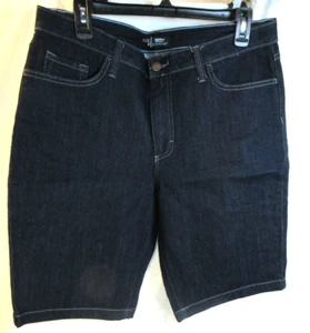 VINTAGE~RIDERS BY LEE MID RISE BERMUDA SIZE 14M~75% COTTON, 23% POLYESTER, 1% SP - Picture 1 of 9