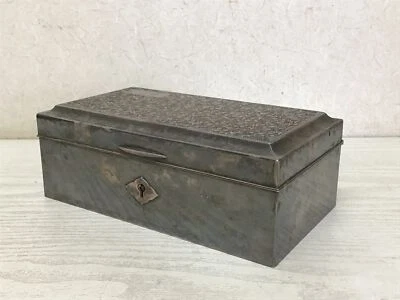 CAJA Y2026 Plata Arabesco Patrón Grabado Japonés Antiguo Japón Almacenamiento Foto 1 de 4