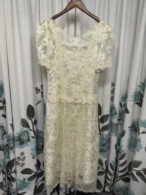 Vintage Ivory Lace Short Sleeve Gown Wedding Size 13/14 2 Piece EUC - Image 1 of 4