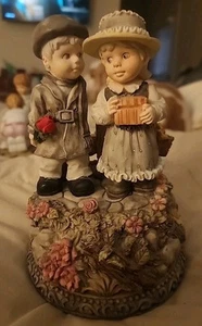Kim Anderson Enesco Figurine Boy & Girl Music Box Melody Unchained Melody K - Picture 1 of 6