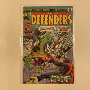Defenders 31 - Bright Colors - Bagged - Boarded - Picture 1 of 5