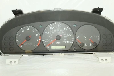 Cuadro de instrumentos velocímetro panel indicadores 01 02 Mazda 626 29.865 millas Foto 1 de 4